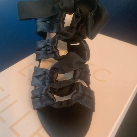 Sexy satin heels for night! - Picture 4 of 8